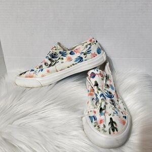 Blowfish Malibu (Maureen)Floral Canvas Sneakers - White and Blue , Size 7.5